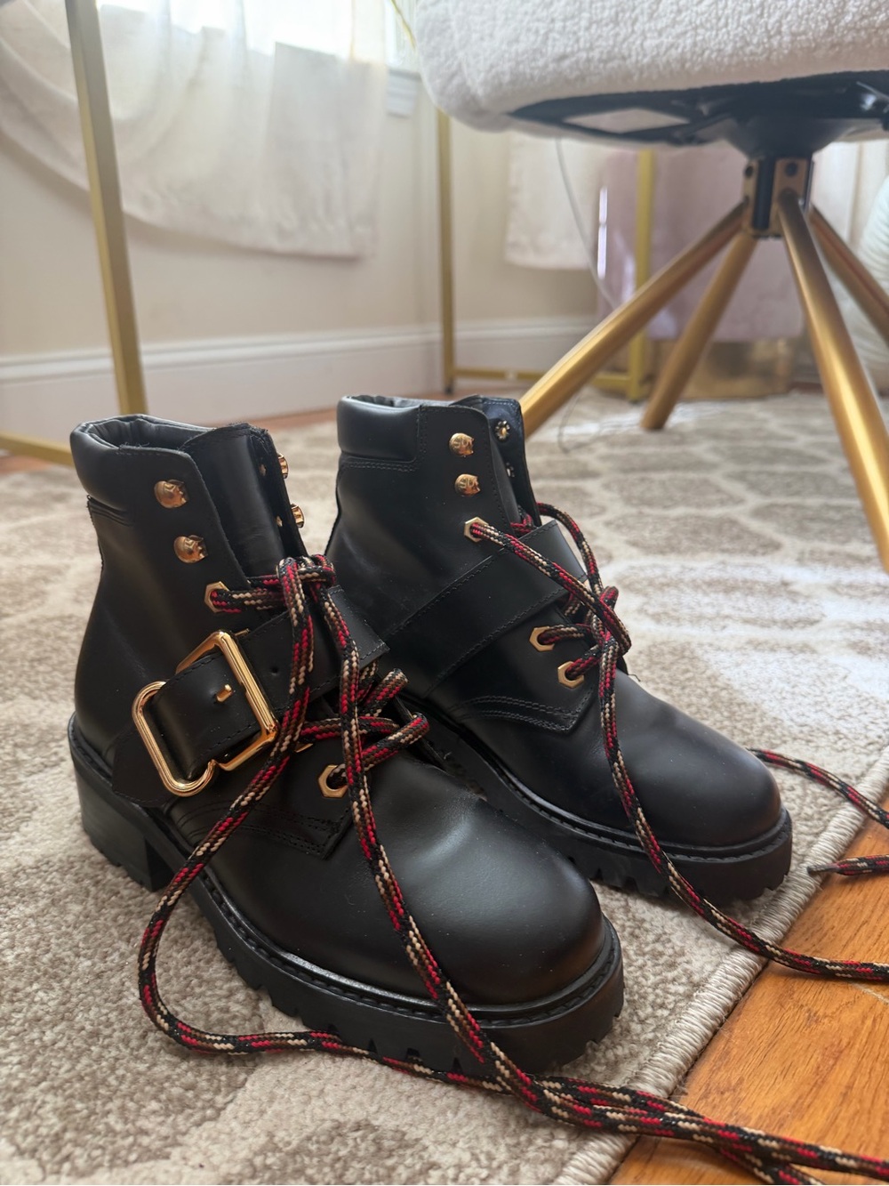 Sandro Black Lug-Sole Boots with Red-Accent Laces - Picture 2 of 4